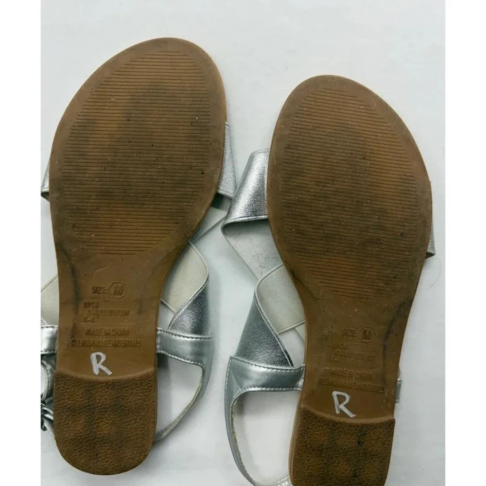 Bobbie Brooks silver metallic sandals size 7/8